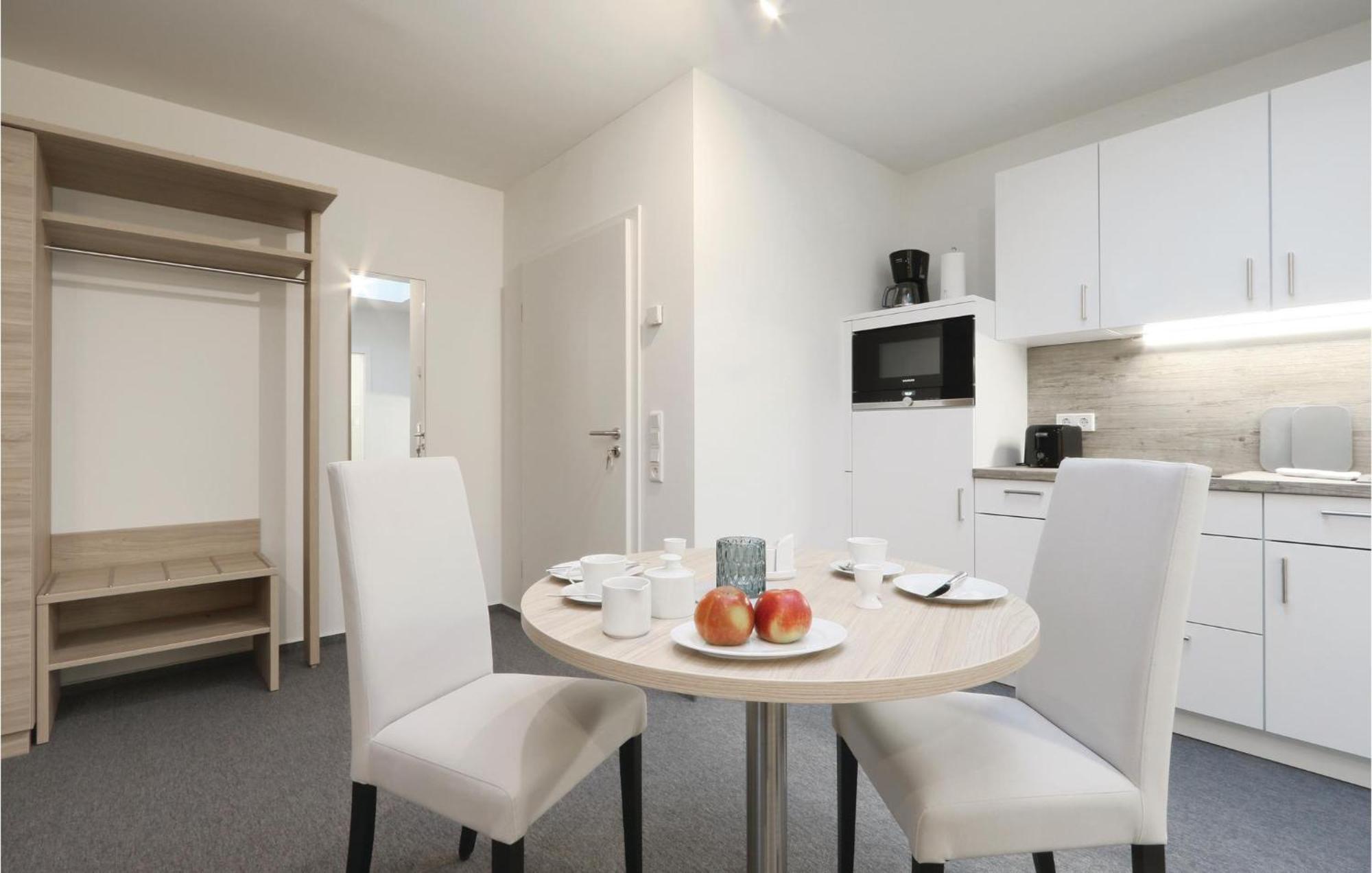 Amazing Apartment In Dagebuell With Kitchenette Екстериор снимка